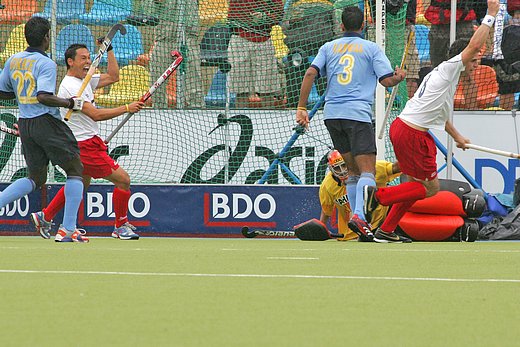 © Herbert Bohlscheid (www.sportfoto.tv) / Wolfgang Quednau (www.hockeyimage.net)