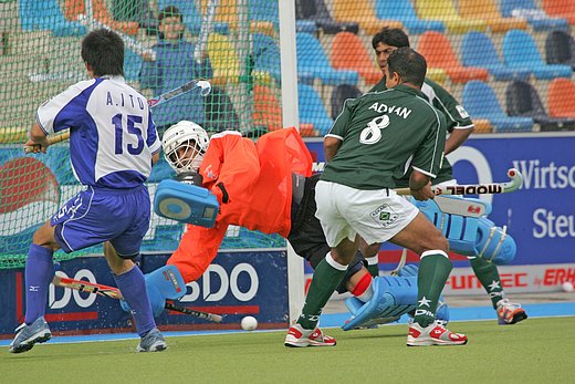 © Herbert Bohlscheid (www.sportfoto.tv) / Wolfgang Quednau (www.hockeyimage.net)