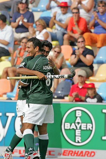 © Herbert Bohlscheid (www.sportfoto.tv) / Wolfgang Quednau (www.hockeyimage.net)